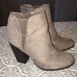 Ankle boot heels